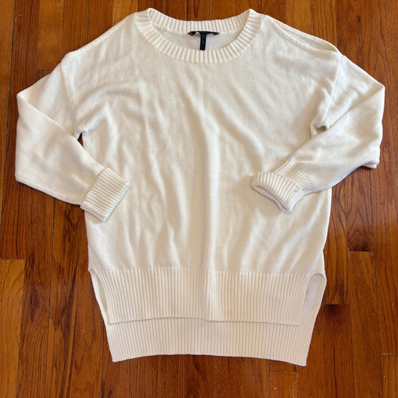 BCBGMaxAzria Sweaters - BCBGMAXAZRIA Women's Cream Knit Sweater Cold Shoulder Long Sleeve Ribbed Hem